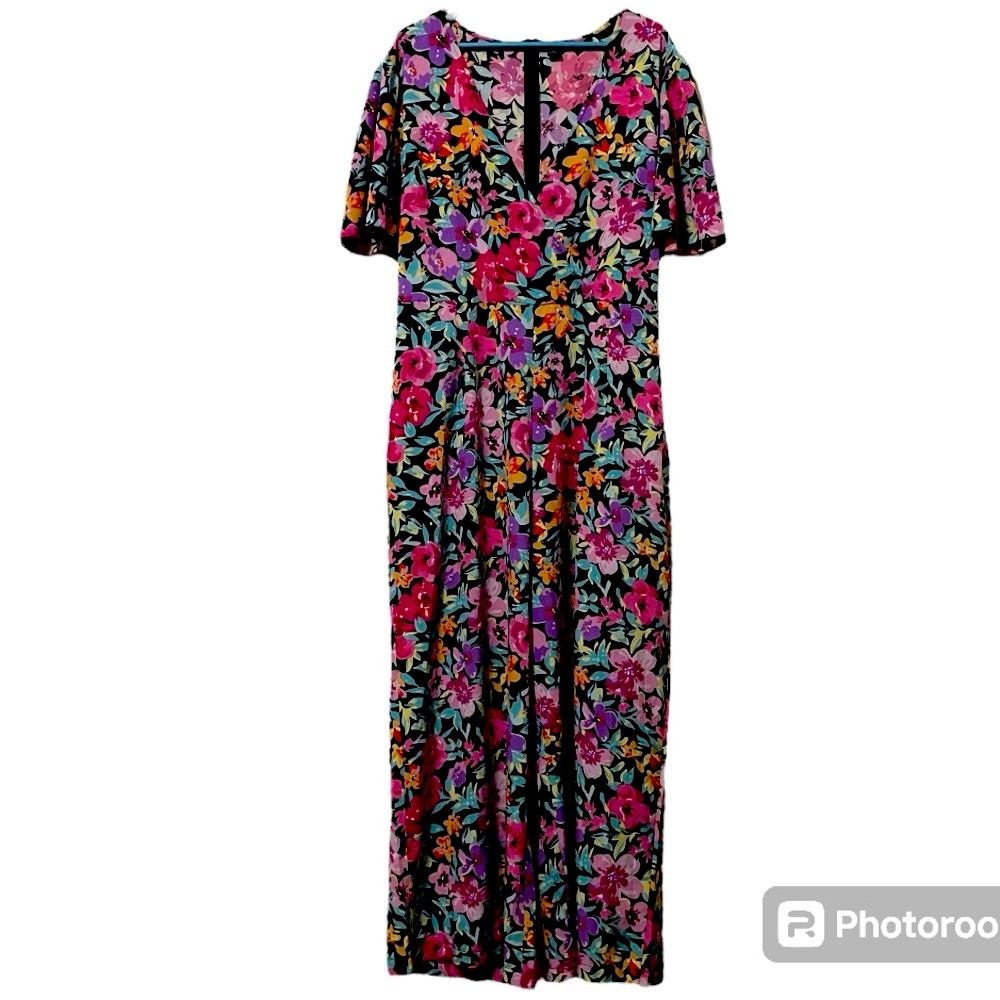 3/$18 Jumpsuit Women’s 3X Floral V Neck Curve Zipper Back SHEIN